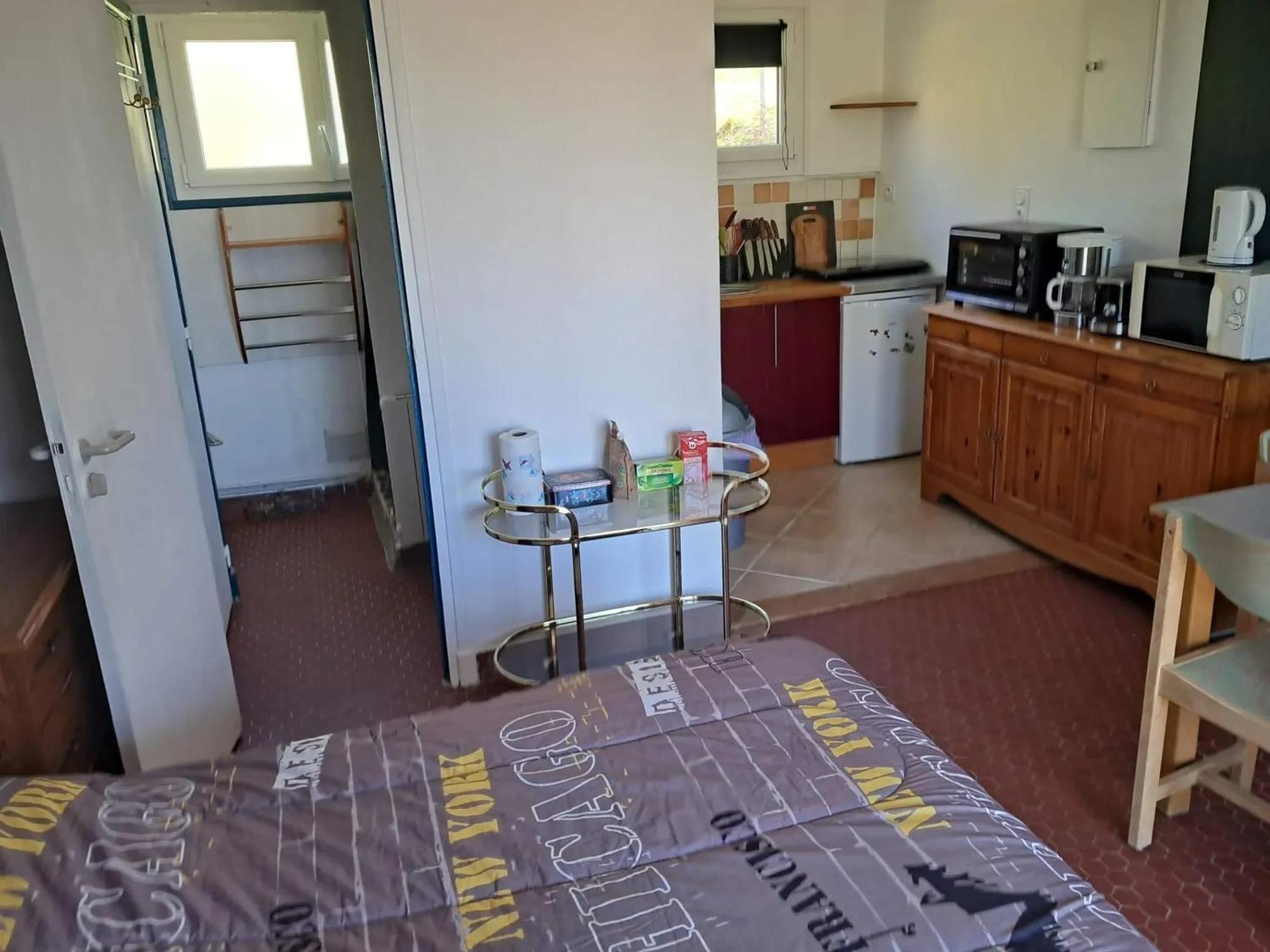 Studio Charmant A Treignac Avec Terrasse De 22 M² Luaran gambar
